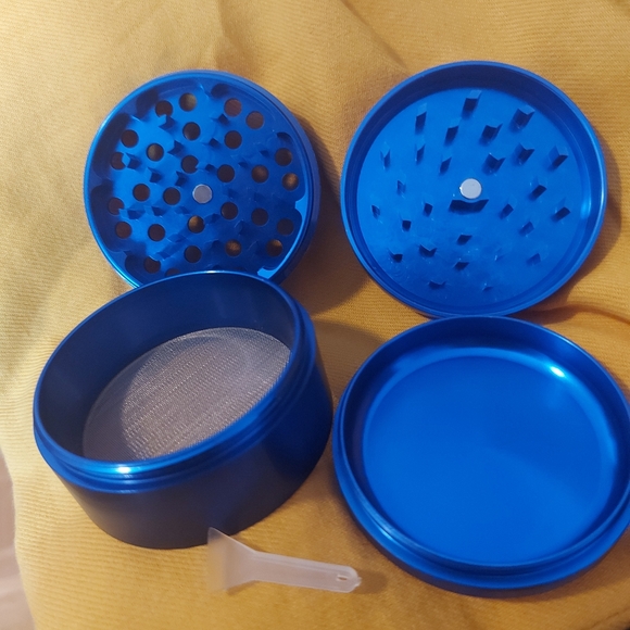 New Herb/Spice Grinders - Picture 3 of 8